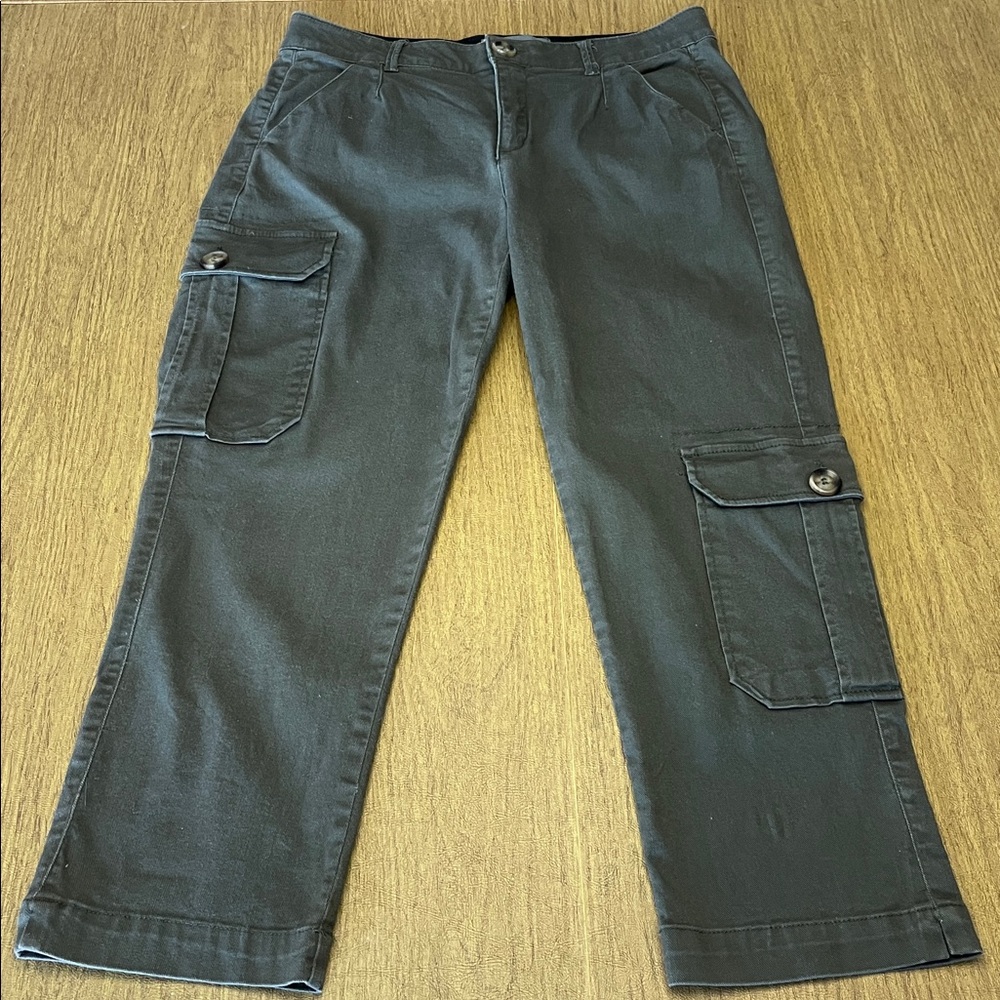 Wit & Wisdom Olive Straight Leg Cropped Cargo Pants Stretchy Waist & Fabric Sz 6